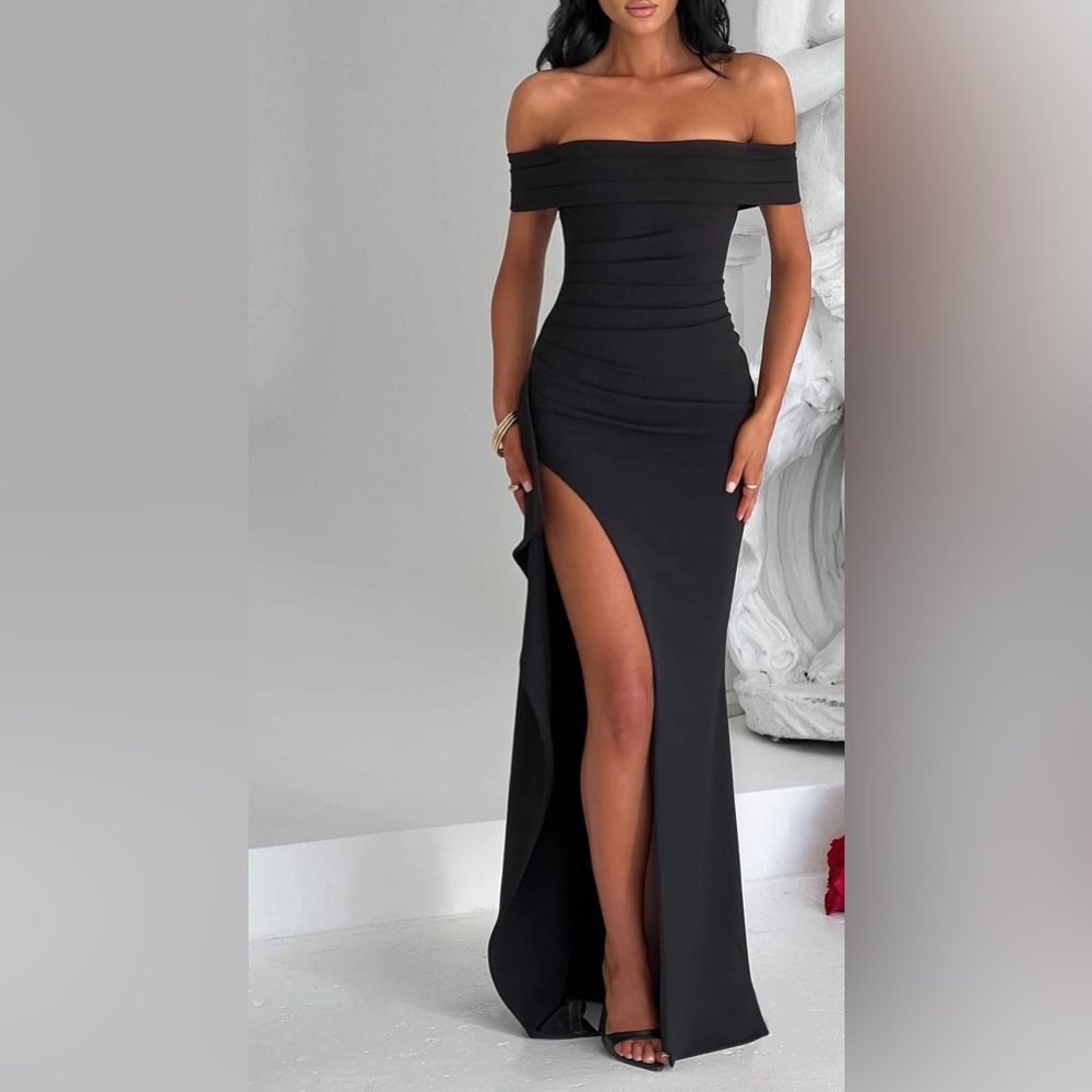 Elegant Black Evening Gown